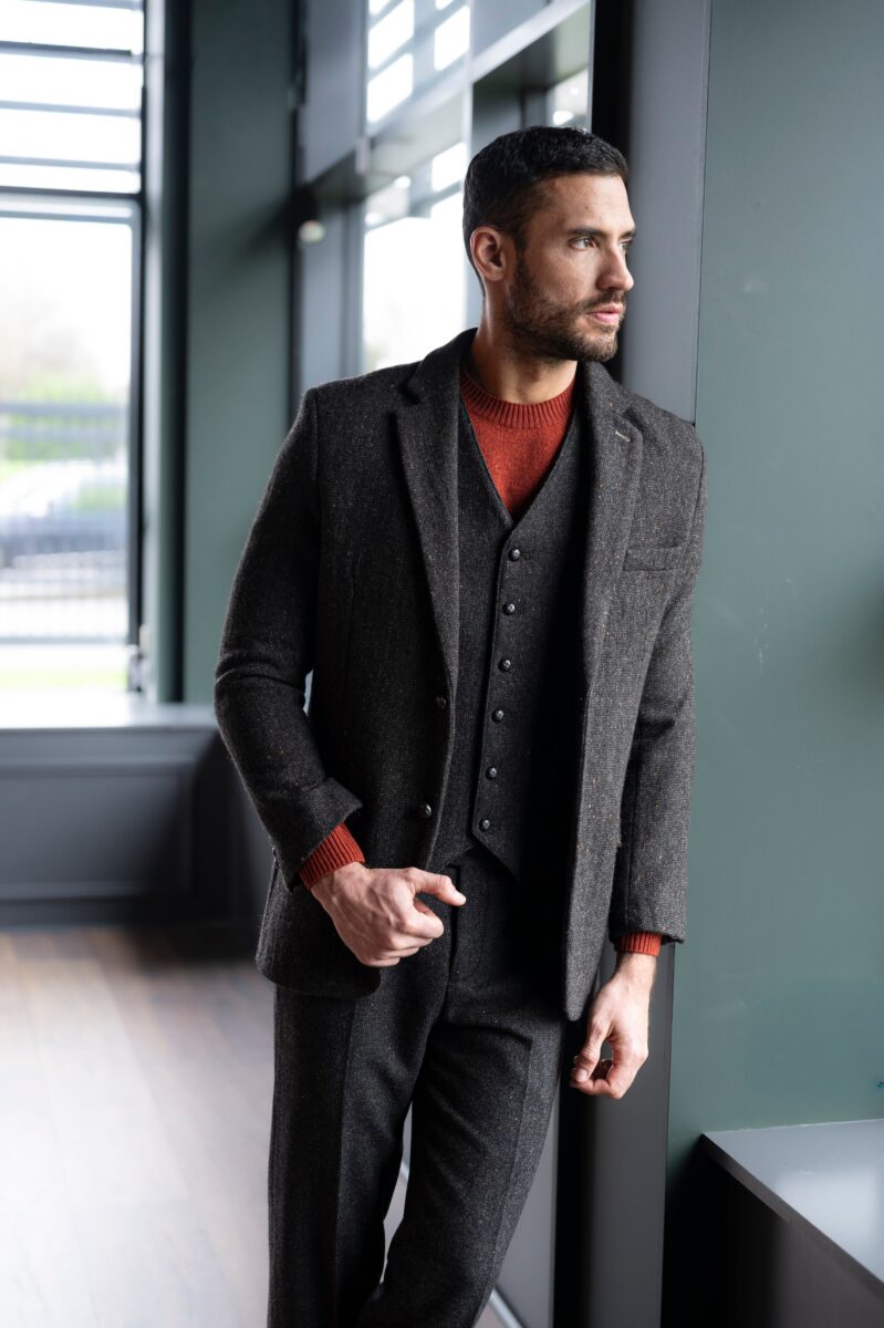 Brown Hopsack Tweed Three-Piece Suit - Image 2